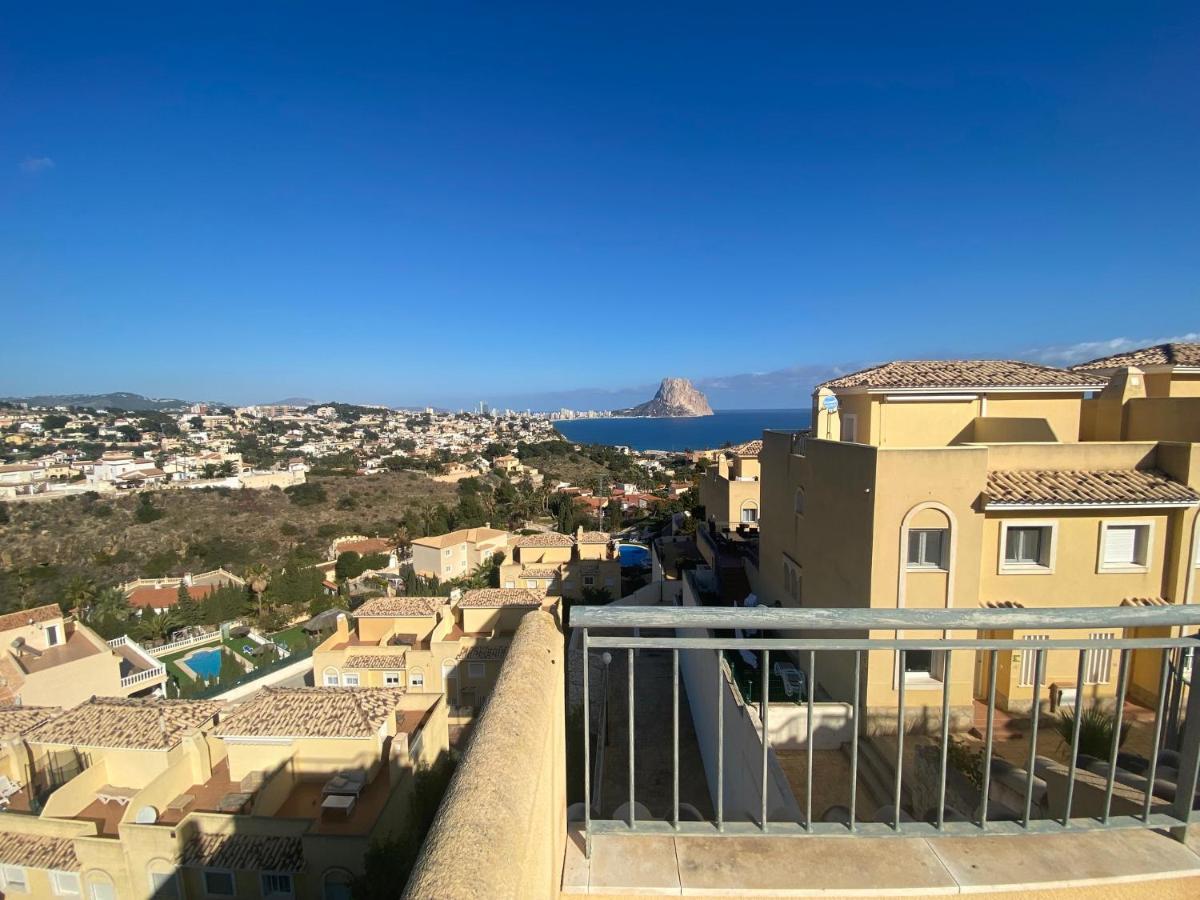 Chalet Adosado Con Vistas Al Mar Calpe Bagian luar foto