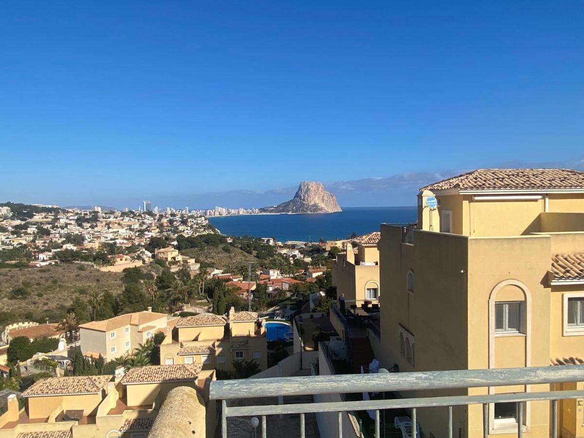 Chalet Adosado Con Vistas Al Mar Calpe Bagian luar foto