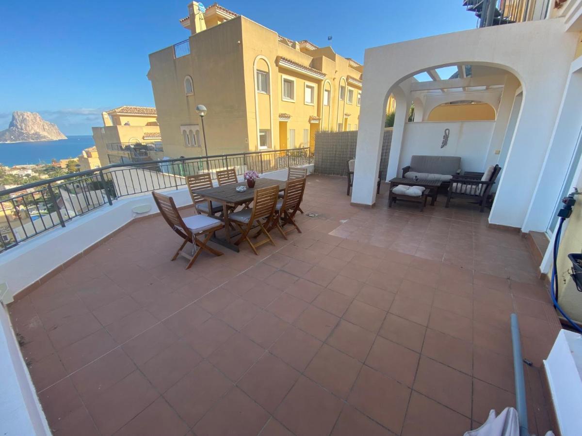 Chalet Adosado Con Vistas Al Mar Calpe Bagian luar foto