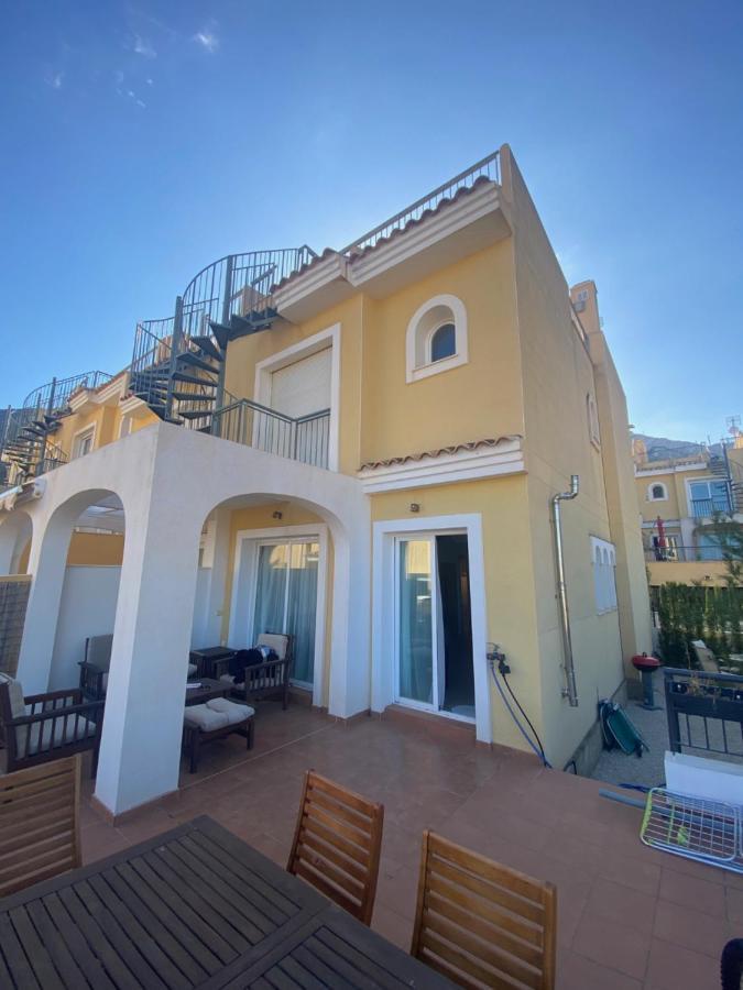 Chalet Adosado Con Vistas Al Mar Calpe Bagian luar foto